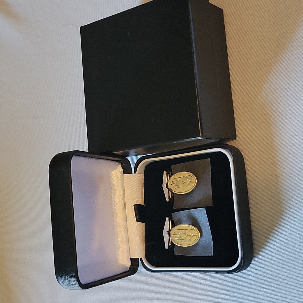 Cufflinks - Picture 4 of 4